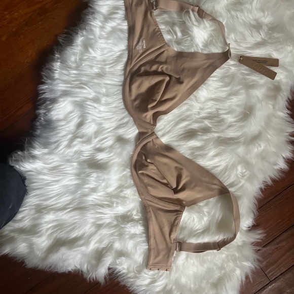 NWT SKIMS FITS EVERYBODY UNLINED APEX PLUNGE BRA CLAY 36DD - Picture 7 of 8